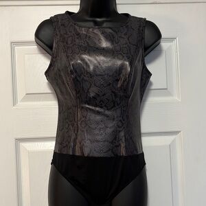 NWT INC Faux leather snakeskin bodysuit